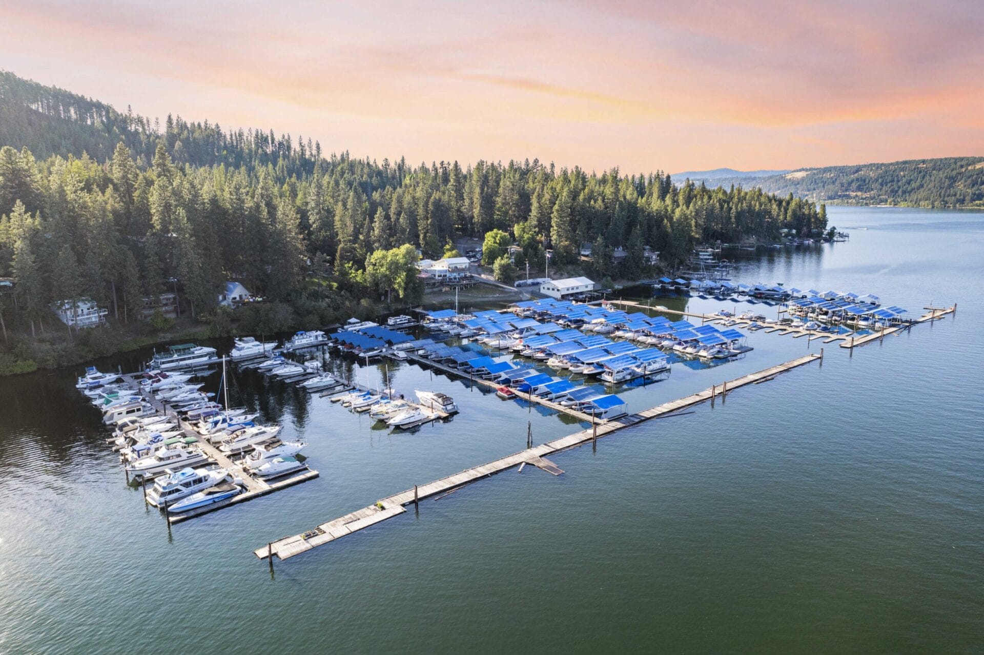 Conkling Marina Amenities Docks & Fishing Restaurant & Bar