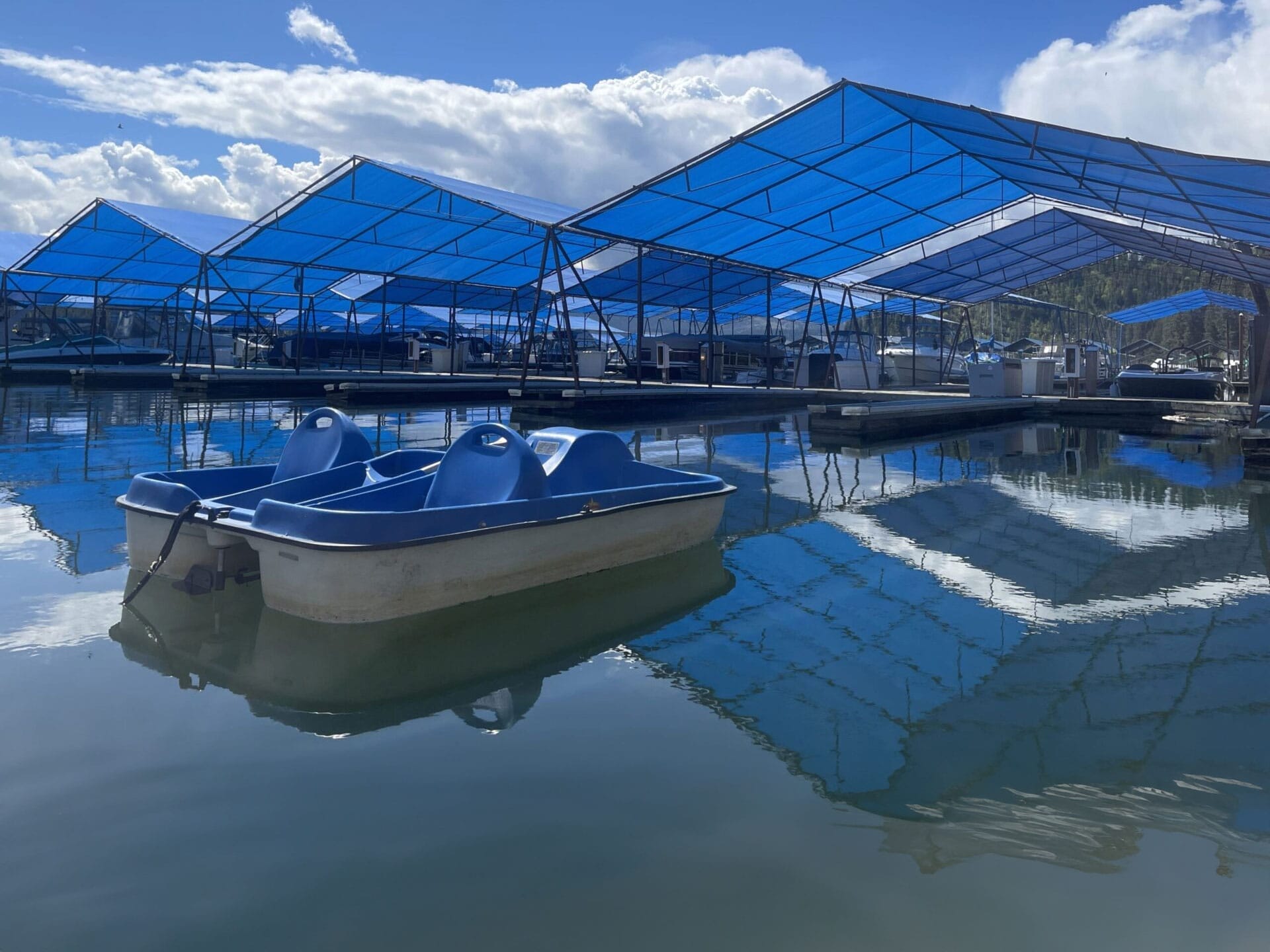 To schedule a campsite stay at Conkling Marina & Resort, please click below.